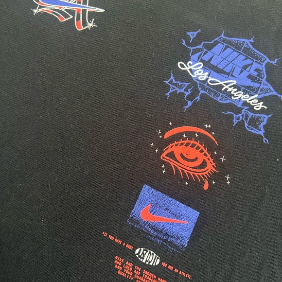 Nike Girl Crop Black Graphic Tee - Picture 2 of 6